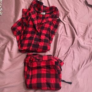 XL SOMA Red and Black Checkered Pajama Top and Bottom Set